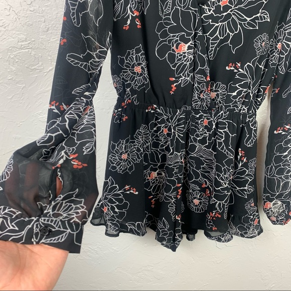 ASTR the label black floral romper sz Small - Picture 6 of 10